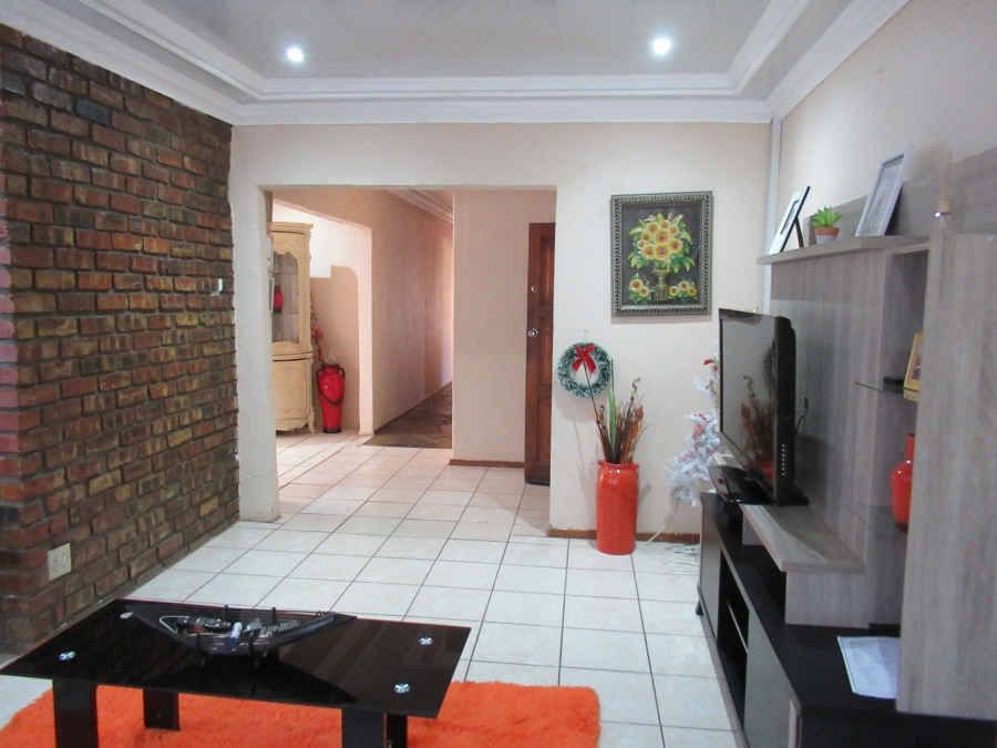 4 Bedroom Property for Sale in Riebeeckstad Free State